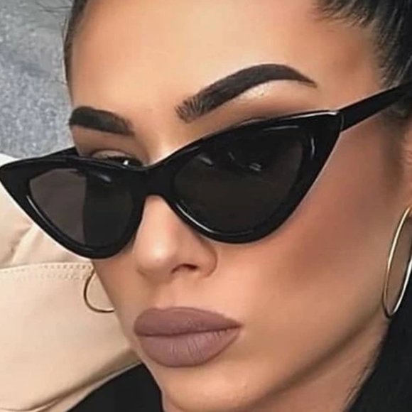 Accessories - #105🔵Cat Eye Frame Sunglasses